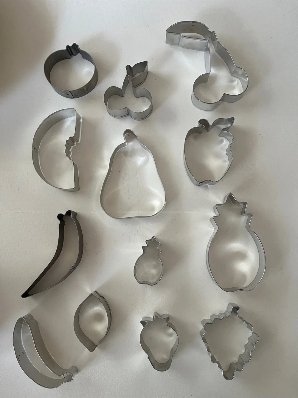 Fruit/Vegetable-Themed Cookie Cutters, Set of 13